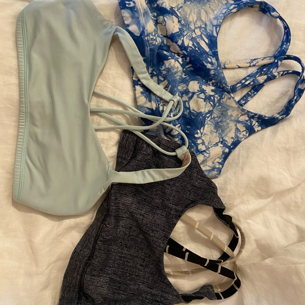 Lululemon sports bra